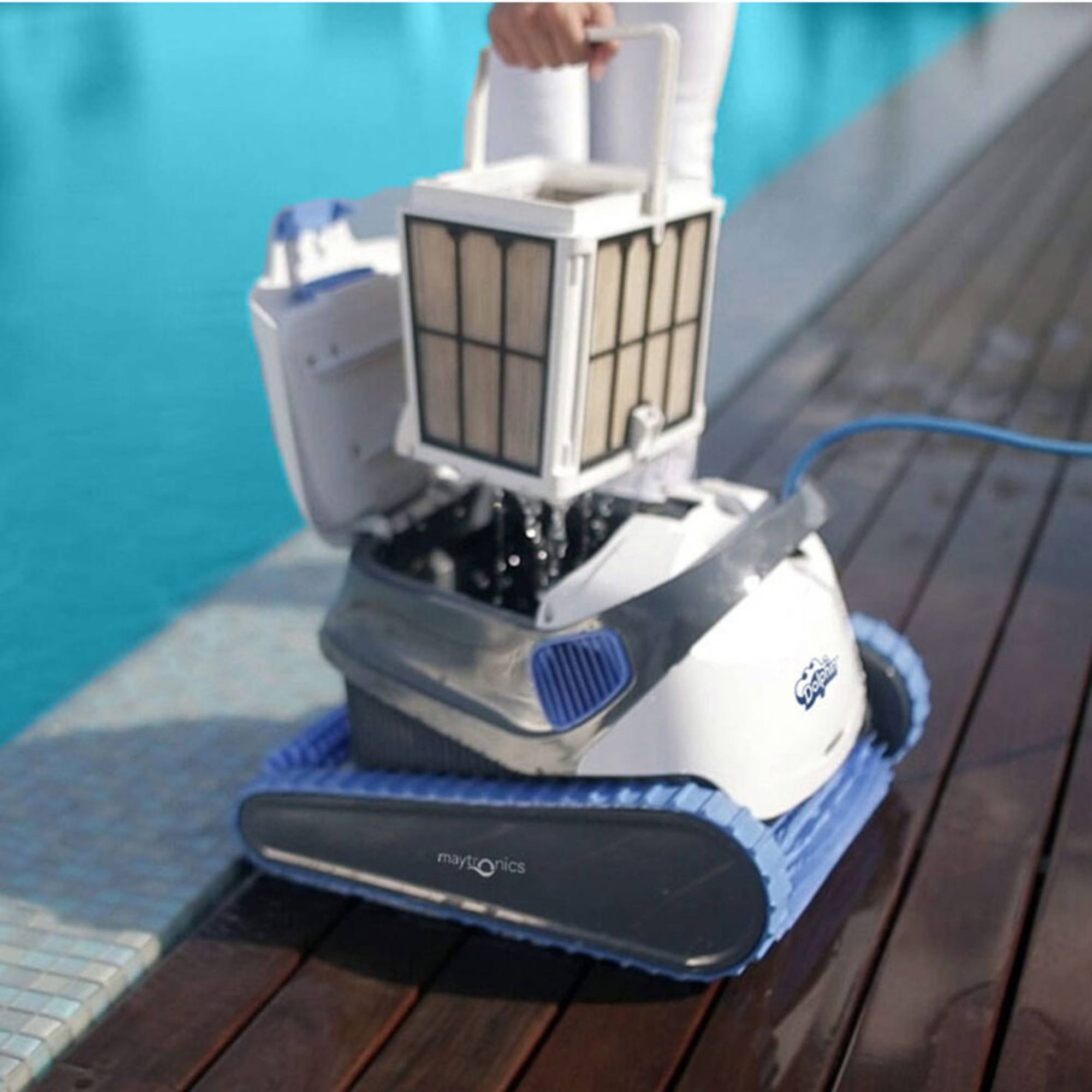 Elektrischer Poolroboter Dolphin S200 Elektrischer Poolroboter Dolphin S200